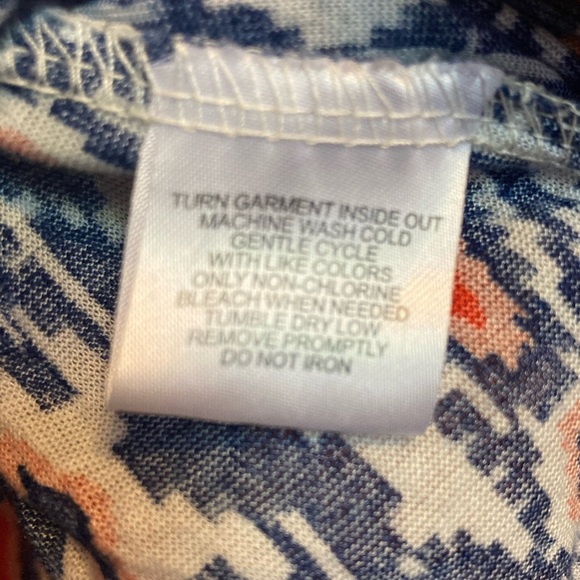 French Laundry Shirt - Colorful Print - Lace Detail - Sleeveless - Picture 5 of 6